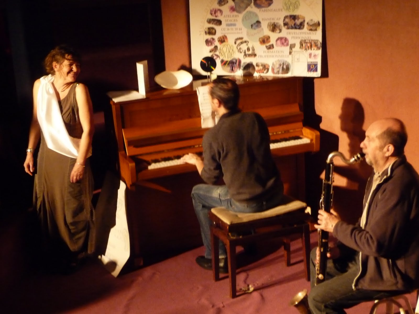 Mars 2011 -11èmes Journées Voix : VocoMotiv' - 20 ans de MUS'E ! boeuf improvisé avec Isabelle Marié-Bailly au chant, Emmanuel Dufay au piano et Daniel Amadou au saxo